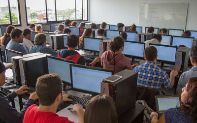 Se inauguró el aula de Informática