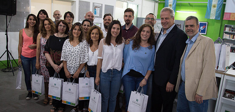 Entrega de distinciones a docentes y nodocentes concursados/as