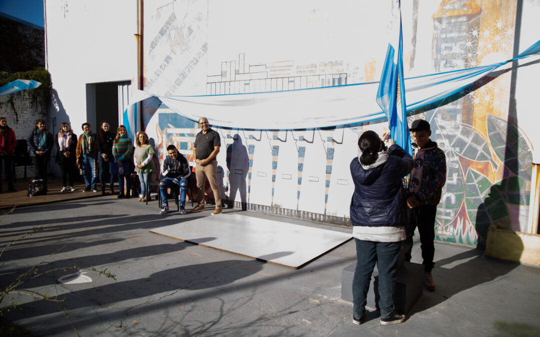 La Escuela Preuniversitaria de la UNAHUR conmemoró la semana de mayo